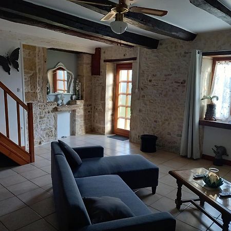 Le Papillon Villa Savigne Bagian luar foto